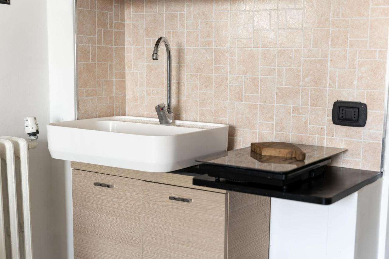 Niu Sunny Apartment Генуя Екстер'єр фото