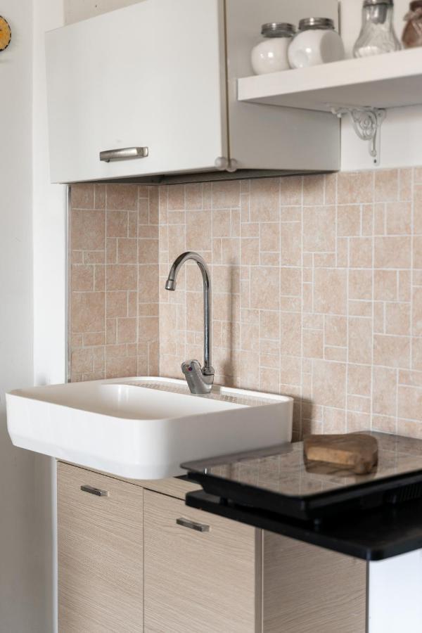 Niu Sunny Apartment Генуя Екстер'єр фото