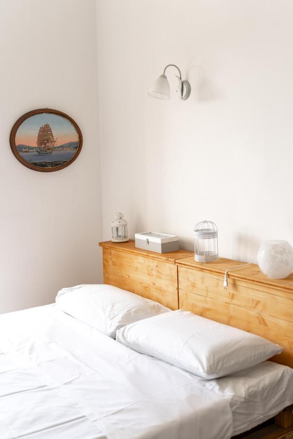 Niu Sunny Apartment Генуя Екстер'єр фото